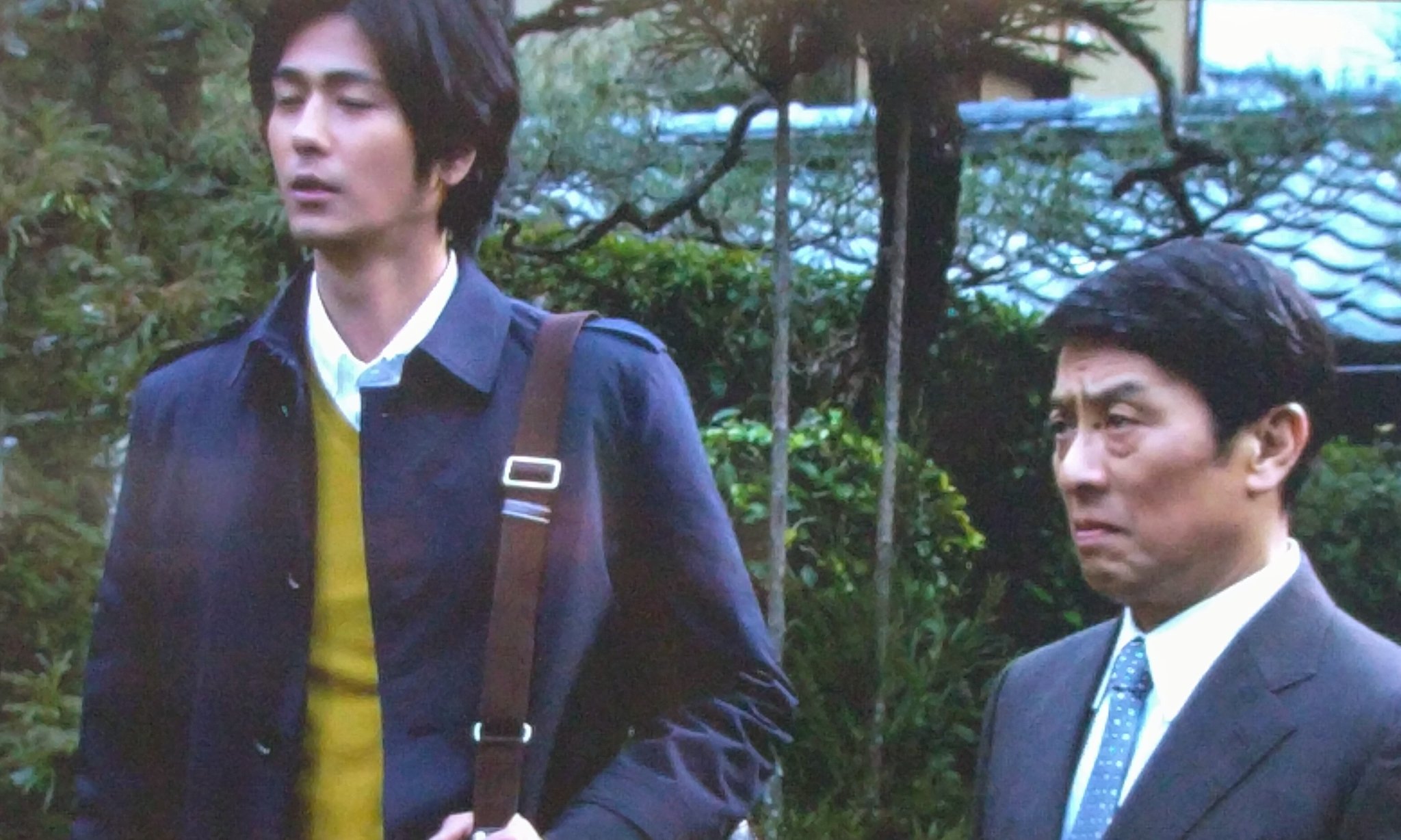 ぁおてん ごごドラ 浅見光彦シリーズ34 壺霊 速水もこみち 金田明夫 身長差コンビ 今回は兄上と電話中に無理矢理に携帯を取り上げたダチョウ倶楽部 肥後克広が餌食だった T Co Echotjirrc Twitter