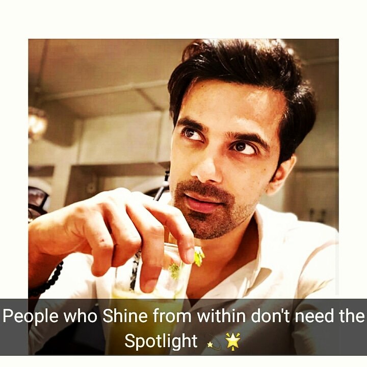anuj_addicted's tweet photo. People who Shine from within don't need the Spotlight 💫🌟
✨
Have a blessed Friday Everyone 🍂🍁
•
•
•
•
•
•
•
•
•
•
#anujsachdeva #actor #model #Sahil #swaragini   #Morningpost @ApnAnuj https://t.co/15WshtBAwm