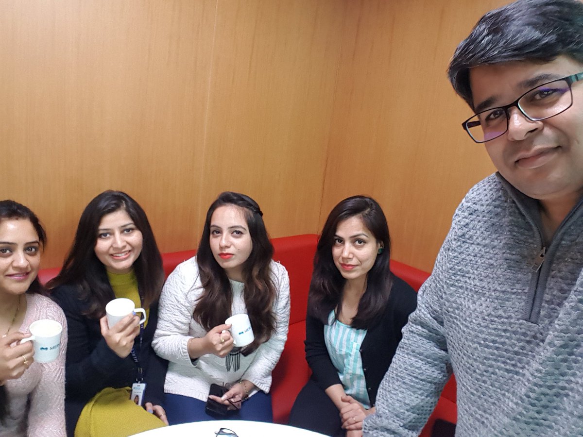SiddharthKakade's tweet photo. #chaipecharcha an early morning coffee with the team before start of work.. ASF office, Gurgaon @lifeatmercer @TanuMukherjee #teamgoss #selfie #coffeetime https://t.co/W63hHxUcNO