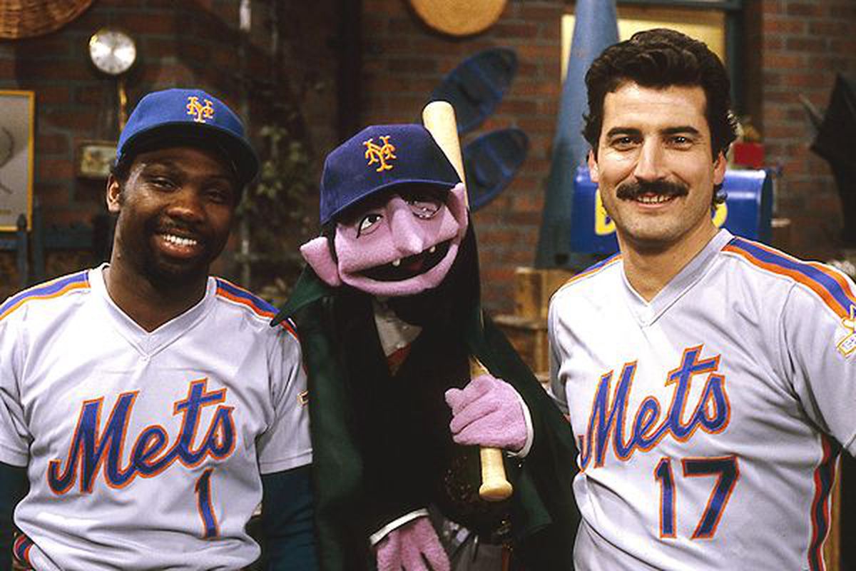 Happy Birthday to Mookie Wilson(far left) who turns 62 today! 