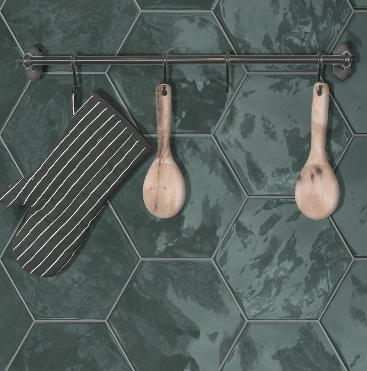 DecorMyynti's tweet photo. Uudet upeat hexagon laatat - mitkä herkulliset värit 😍 #laatat #hexagon #herkulliset #värit #tyyli #skandinaavinen #decorh #Helsinki @DecorMyynti #Tiles #colors #cool #Scandinavian #style #shapes #floor #walldecor #love #LikeForLikes https://t.co/IbxXFQK4f8