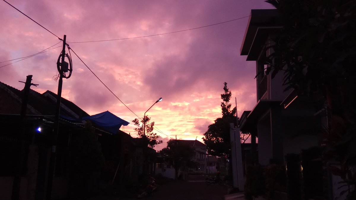 Irmatazme's tweet photo. Cuma pengen punya pemandangan gini tiap hari... https://t.co/jhrhsZVwWH