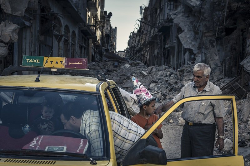IWMPress's tweet photo. ONE WEEK to go until #SyriaExplored opens @IWMNorth - one of @bigissuenorth's 'Things to do next week' https://t.co/lsfk1NFb1a Explore the origins and impact of the Syria conflict through these powerful exhibitions
Images © Sergey Ponomarev https://t.co/grtei48LX5