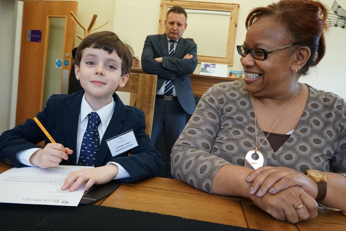 RosemeadPrep's tweet photo. Mr Tibbalds is now meeting with Dawn, his PA, as she has an important document for him to sign. From the look on Mr Soutar's face; maybe it's his letter of termination? #headforaday https://t.co/n6k6ryZJ8M
