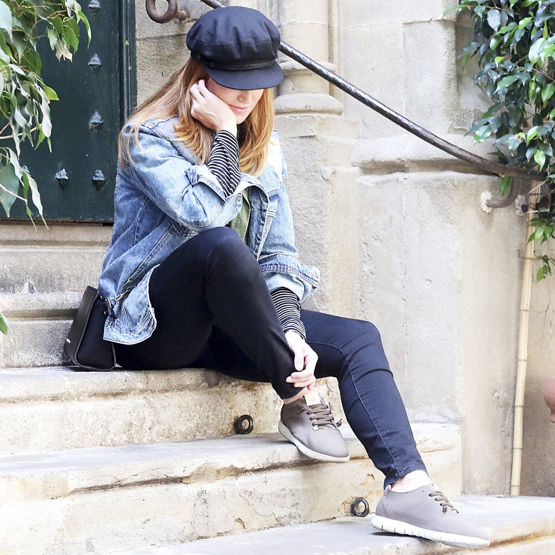 slowwalk_'s tweet photo. New Urban Comfort for HER π
https://t.co/S8iTvgVAiV
#madeinSpain #neopreno #comfort #urbanshoes
π· #SelfDressed https://t.co/Q29b2mHEIn