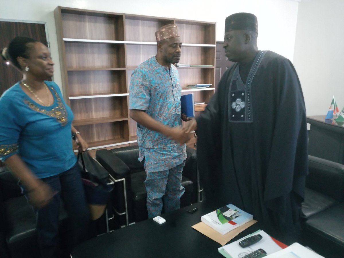 OdemwingieEd's tweet photo. @BolajiAbdullahi met with Antonette Grant, Governance Adviser @DFIDNigeria and Osaro Odemwingie, Senior Political Adviser, British High Commission in Nigeria @UKinNigeria at the APCHQ. Discussed #2019Elections @NGRTrueFed report @inecnigeria timetable #APCConvention https://t.co/J1oSP7JSzY