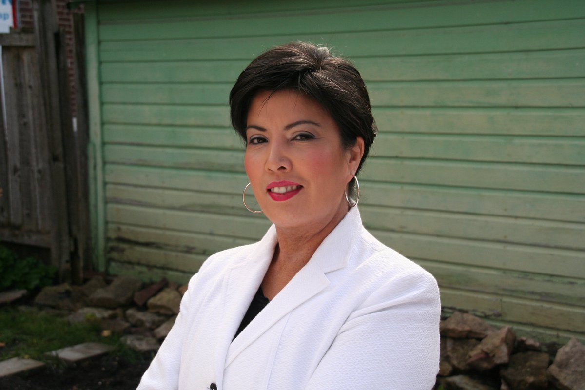 More exciting news to share! <a href="/ColeenRajotte/">Coleen Rajotte</a> will be our afternoon keynote at CIEM MTS PD Day Friday, October 19, 2018! Join us at <a href="/dmcintyre/">DMCI</a> for a day of learning, sharing, and networking on Indigenous Education topics <a href="/LeighBrown55/">Leigh Brown</a> <a href="/joceberg/">Jocelyn Bergunder</a> <a href="/3makwa/">Bobbie-Jo Leclair</a> @WinnipegSD <a href="/PembinaTrails/">Pembina Trails SD</a>