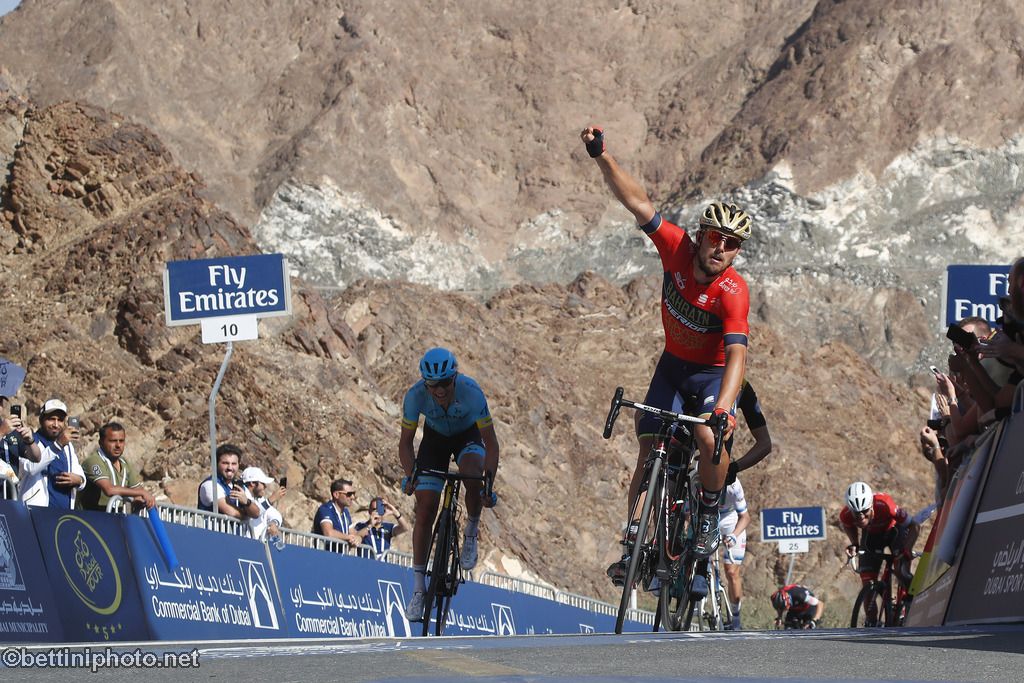 #DubaiTour
🚴‍♂️ Stage 4️⃣
📝REPORT
👇🏻
teambahrainmerida.com/sonny-wins-the…
 📸 credits <a href="/bettiniphoto/">BettiniPhoto</a>