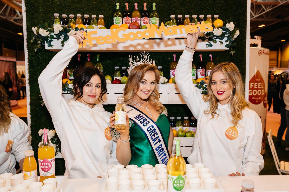 ✨ FEEL GOOD DRINKS AT THE CLOTHES SHOW ✨ PAVE London took <a href="/feelgooddrinks/">Feel Good Drinks</a> to <a href="/TheClothesShow/">The Clothes Show</a> to sample their drinks to thousands of people. Our brilliant team drove guests to post their #FeelGoodMoments on social media. #FeelGoodSummer #ClothesShow #Eventprofs #Marketinglife