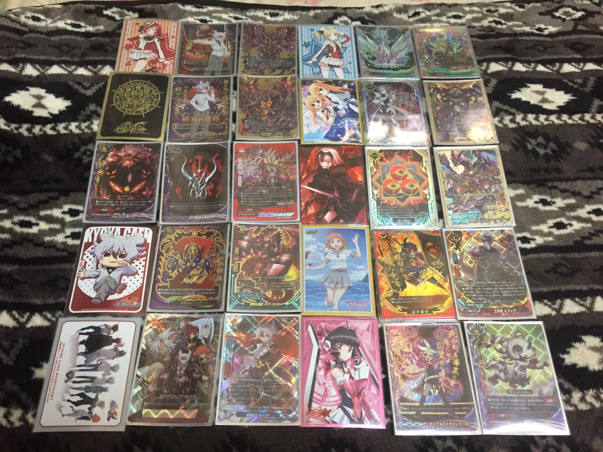 mo_a_re's tweet image. デッキ数が増えたので更新ー

キョウヤ様が大好きでツヴァイを
クロノくんが大好きでギアクロ使ってますー

その他遊戯王やDMも少しだけ

#BFやってる人とつながりたいのでBFやってる人RT
#VGやってる人とつながりたいのでVGやってる人RT
#デッキを晒したらRTが来てフォロワーが増えると聞いて