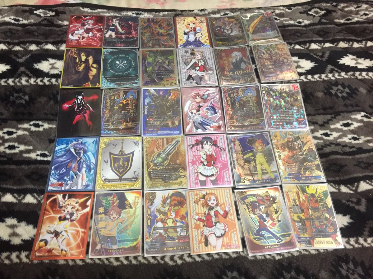 mo_a_re's tweet image. デッキ数が増えたので更新ー

キョウヤ様が大好きでツヴァイを
クロノくんが大好きでギアクロ使ってますー

その他遊戯王やDMも少しだけ

#BFやってる人とつながりたいのでBFやってる人RT
#VGやってる人とつながりたいのでVGやってる人RT
#デッキを晒したらRTが来てフォロワーが増えると聞いて