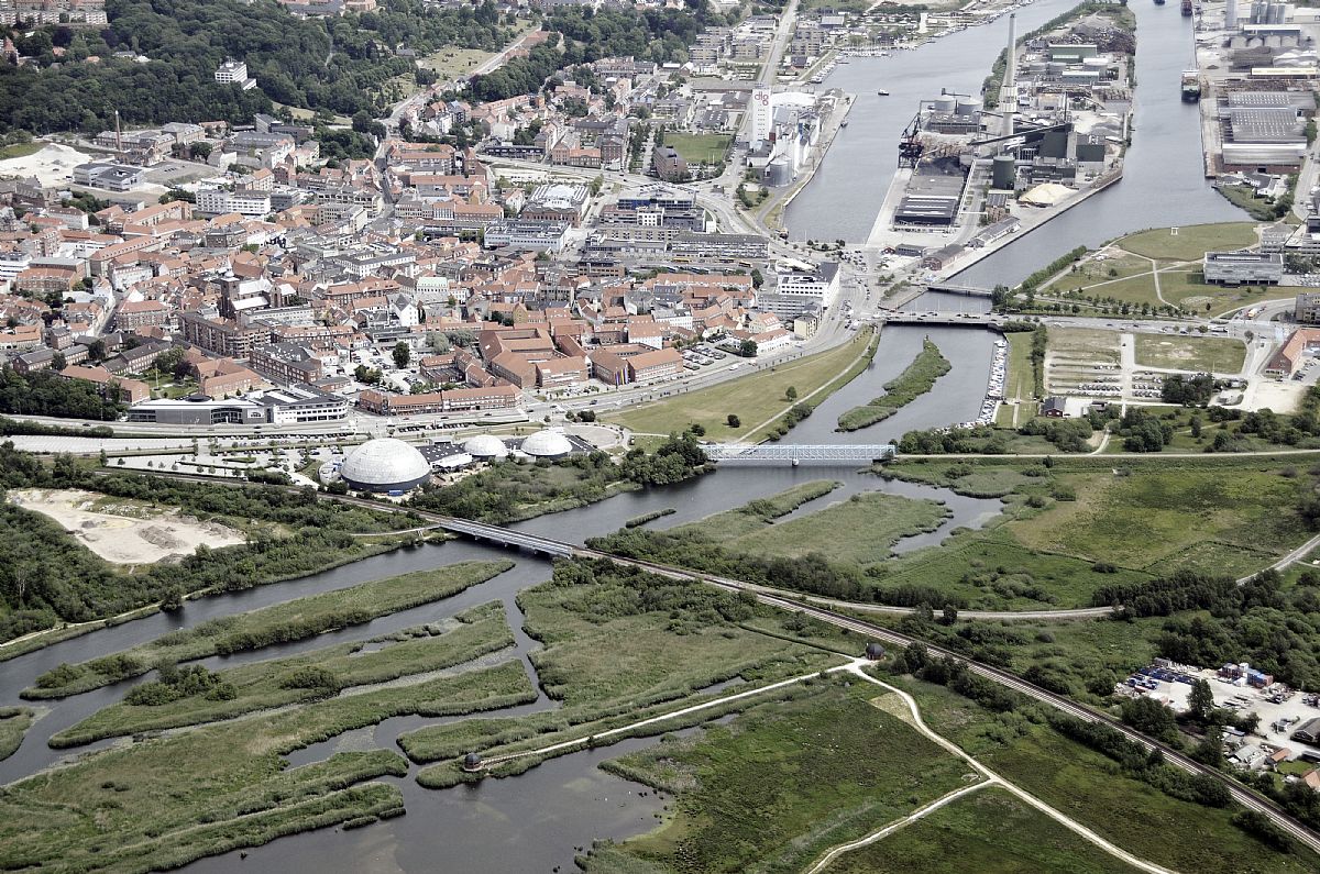 #CFMøllerLandscape together with other Dutch and Danish partners selected to make Randers´ city center #climateproof. #resilience <a href="/de_urbanisten/">DE URBANISTEN</a> Orbicon, Gemeinschaft, Sadolin, Albaek.