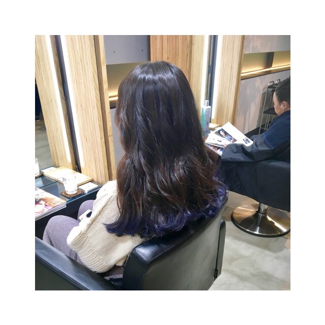 AlamodeCentre's tweet photo. ダブルカラー✂️.
stylist 佐藤 淳.
#美容室 #アラモード #サントル店 #ダブルカラー #ブリーチ #ブルー系 #青系 #毛先 #かわいい #おしゃれ https://t.co/yGfd878kT2