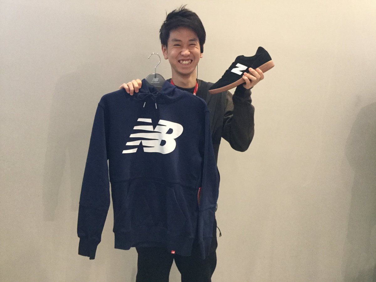 nb_SAPPORO's tweet photo. 2018SS 札幌店スタッフはこれが欲しい!
スタッフT はロゴパーカーをビッグサイズで着たい!
と、定番のネイビーを選択👌
CT288を合わせてストリート調に🙆♂️
#NB #newbalance #ニューバランス札幌 #NB美男美女部 #NBオススメ商品 #ロゴパーカー #CT288 https://t.co/iDQ3dM9fp5