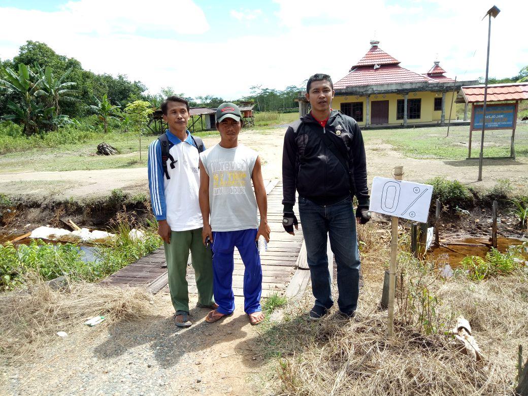 BasutaRaya's tweet photo. #ManfaatDanaDesa
#Tahapan perencanaan keg.pengukuran titik 0% untuk keg.fisik infrastruktur Th.2018. Bersama PLD dan PD.TI. #Terima kasih pakde Jokowi. 
@jokowi @EkoSandjojo @tppindonesia  @P3MDKalteng @P3MDKABKAPUAS  @MahyuddinPd @DanuPam08792776 https://t.co/dL8C4Hru4w