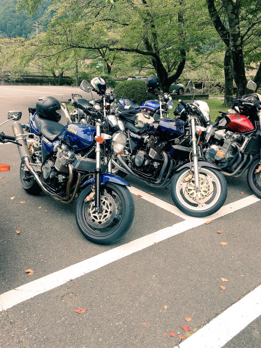BALIUS1Ryo's tweet photo. 乗り出しからフルチューンに
したから純正乗ったことないけど、
XJR1200最高です！
純正エンジンに乗ってみたい…

#YAMAHAが美しい
#XJR1200

 やってみたかっただけ（笑） https://t.co/5hN9aBZPpF