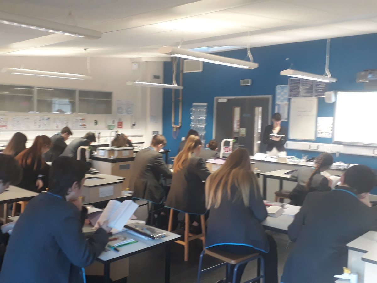Mrs_Mash_'s tweet photo. Some fantastic reading of the Penguin Classics this morning in tutor time @MagnaAcademy. Need to print some more word walls for all the new vocab! #climbingthemountaintouniversity #excellenceisahabit https://t.co/z0kVcyD2n8