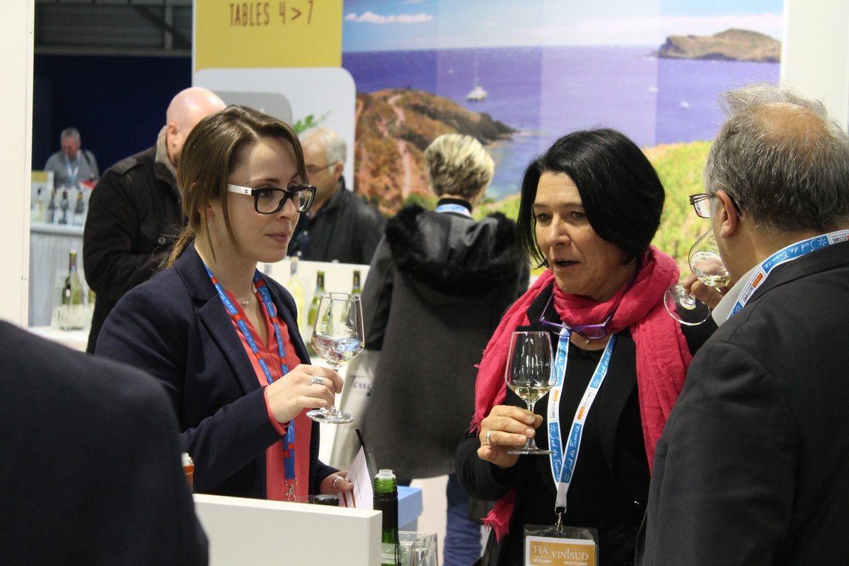Mardi 20 février (Hall B1 – entrée Sud), à @VINISUD , venez assistez au riche programme de #masterclasses élaboré par l’agence régionale de développement économique et animées par <a href="/jeremy_cadiere/">Jeremy Cadiere</a> , meilleur sommelier #SuddeFrance 2014.
vins-fia.com/fr/animations/
