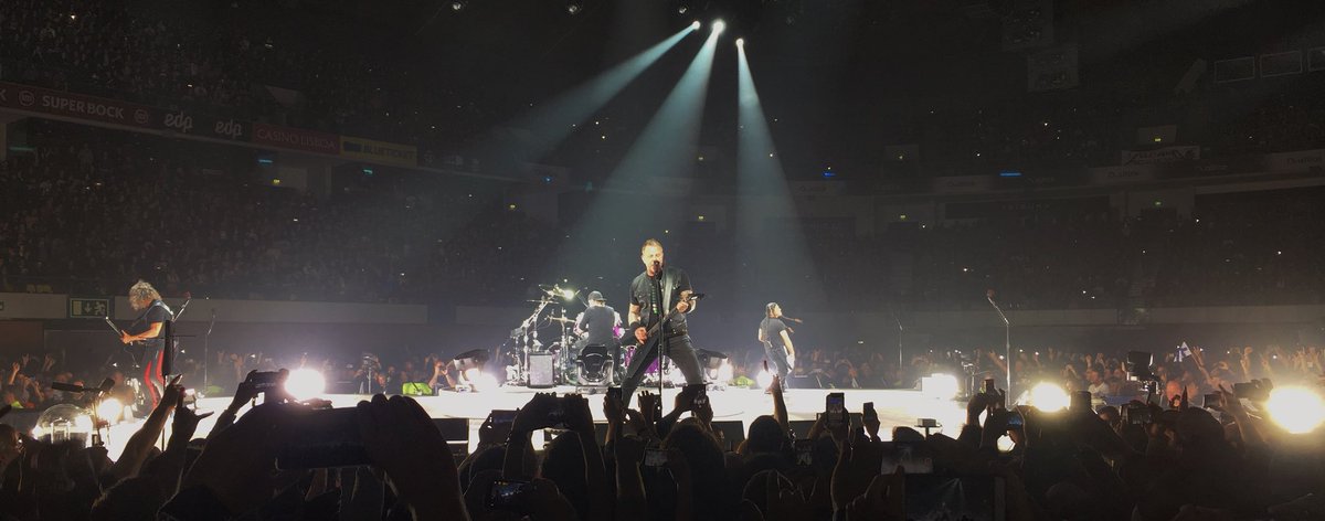 miguele_marciel's tweet image. #tallica #Lisboa #Alticearena #live #trash #frontman #iphone6s #1febrero