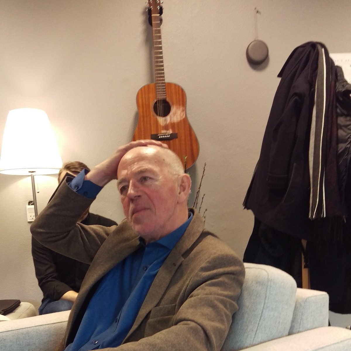 b_ingemann's tweet photo. Lokale medier fokuserer på substans, landsmedier på proces og drama, siger @villysoevndal på #Constructivein #dkmedier https://t.co/vRJqvr9oKK
