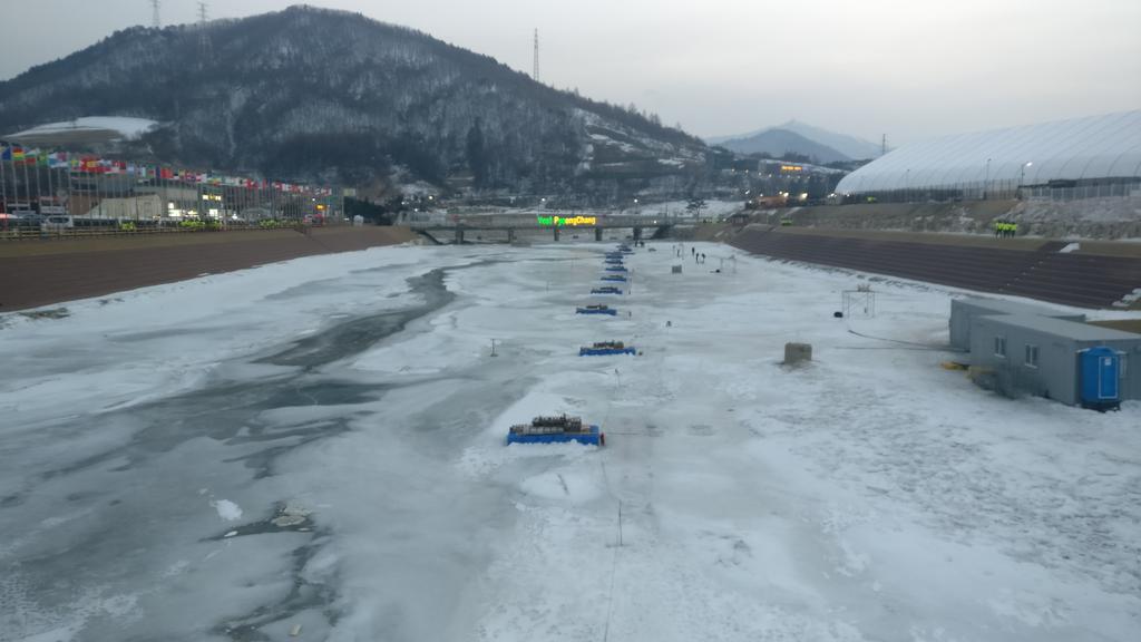 Olümpiamängude avatseremoonia ilutulestik lastakse taevasse jäätunud jõelt #Pyeongchang2018