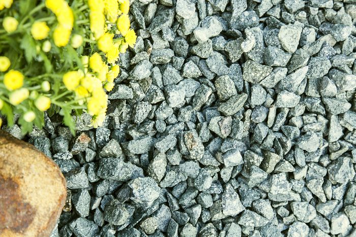 DecorativeAggs's tweet photo. Take a look at our Green Granite Gravel and get into that #FridayFeeling ready for a weekend in the Garden...Lets hope the weather brightens up. #fingerscrossed https://t.co/FRwi9WXqet https://t.co/laO0ViClgC