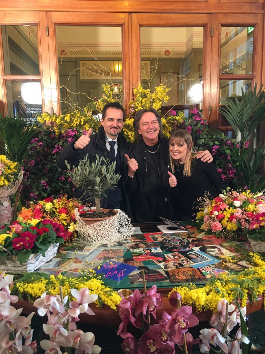 Tutti i fiori del <a href="/SanremoRai/">Festival di Sanremo</a>  #RedCanzian