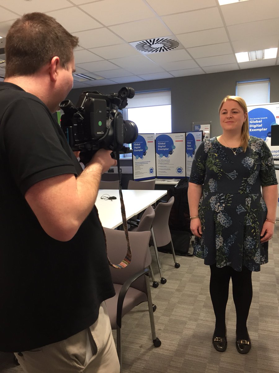 NCADigital's tweet photo. Grilling our Digital Director @ukpenguin today on how our GDE programme is transforming patient care @SalfordRoyalNHS #NHS #GlobalDigitalExemplar #worldclass #empoweringstaff #digitalpatient #DigitalHealth #CIO #Salford https://t.co/NYN6o9jz3j