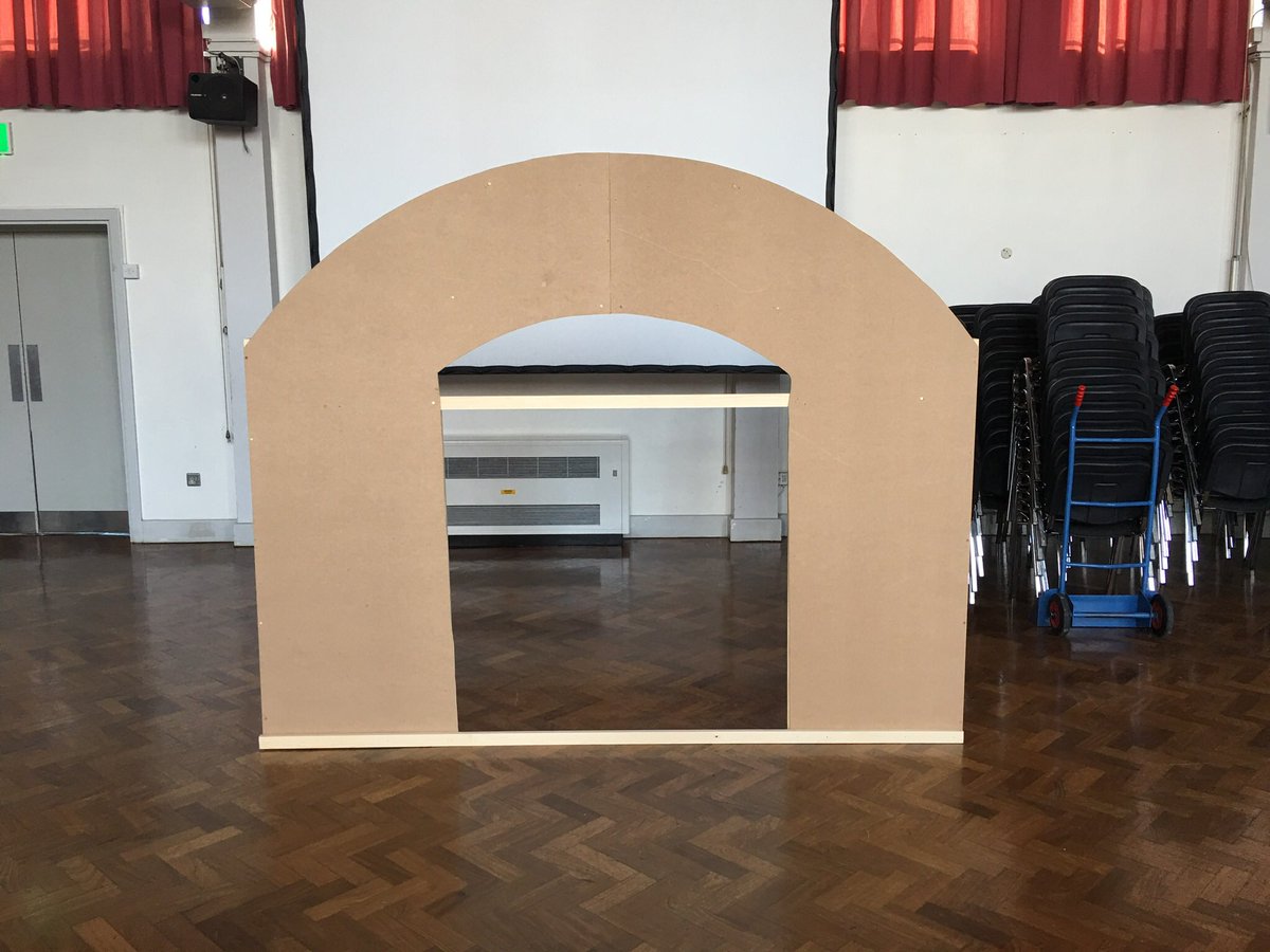 AshfordDrama's tweet photo. Set building has begun for #GuysAndDolls2018. Next step, PAINTING! #AshTech #AshfordDrama @AshfordSchool #adventurouslearning https://t.co/qbMQnO9nAh