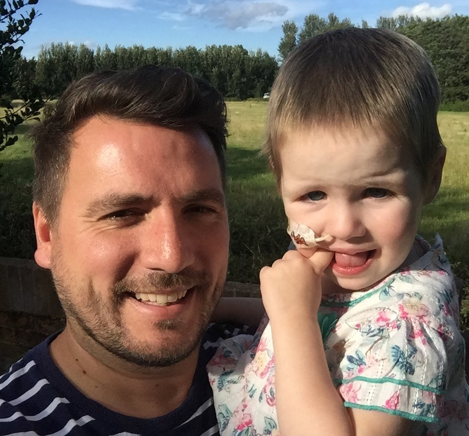Knauf_UK's tweet photo. Good luck to our Head of Sales @rbowesy for the start of his 155km walk to @GreatOrmondSt today. He's fundraising for @SKC_Europe to help his niece Isla, who is fighting high-risk neuroblastoma https://t.co/OpFzScjGh9 @IslaAppeal #IslaYouGotThis https://t.co/7fjITpiw3r