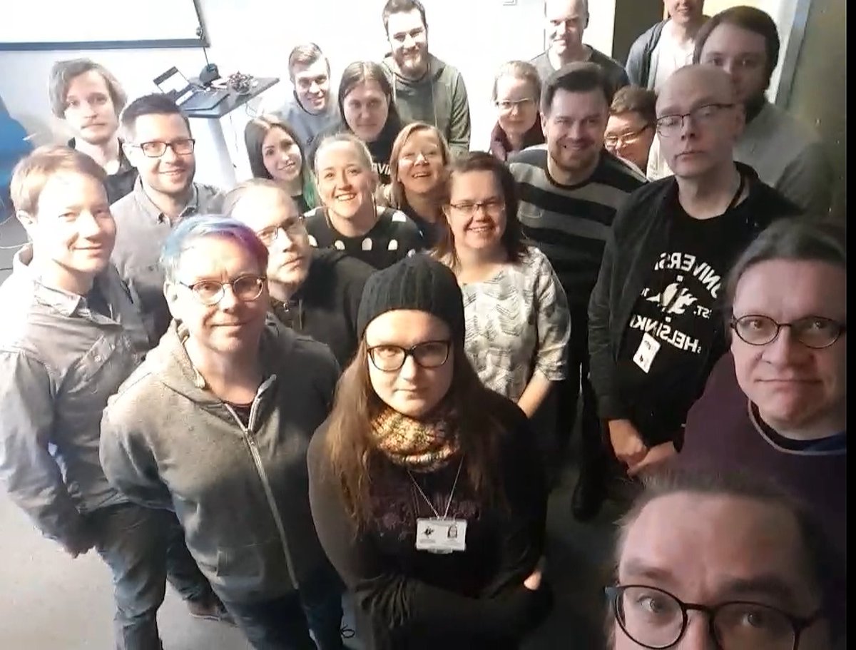 susar's tweet photo. Tavoitteena sujuva työskentely ja näkymä maailmaan, johon tunnen kuuluvani. Miltä tuntuu #Flamma @Helsinkiuni uusi #intranet visio? #wearehelsinkiuni
#Flamethon jatkuu projektin kick offilla w/@EKarhamo @Minna___ @HelsinkiUniUX @ambientia @DigitalistPlc https://t.co/BbkzvhzpPg