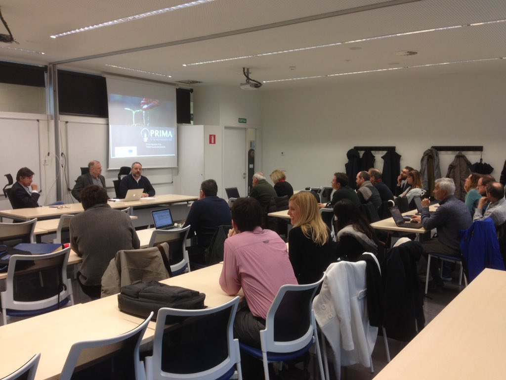 CSUIT_Innovam's tweet photo. La UIB acull a Octavi Quintana, explica als investigadors i investigadores de la @UIBuniversitat la tasca que es fa des de @prima4med. https://t.co/8cD9AuIS1X