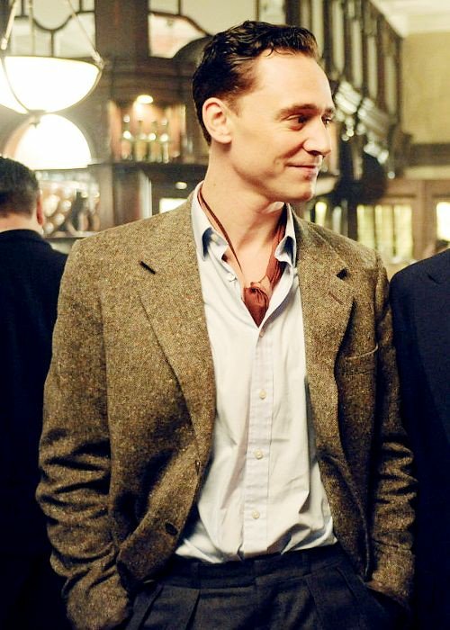 __sleepingdea's tweet image. 11. Freddie Page (The Deep Blue Sea, 2011)