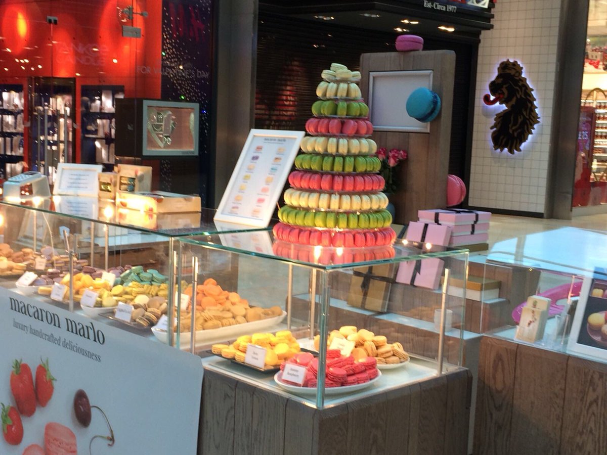 macaronmarlo's tweet photo. Leicester Highcross shopping centre now open for all you Macaron lovers ❤️❤️❤️❤️❤️ https://t.co/8BkZfxjUsM