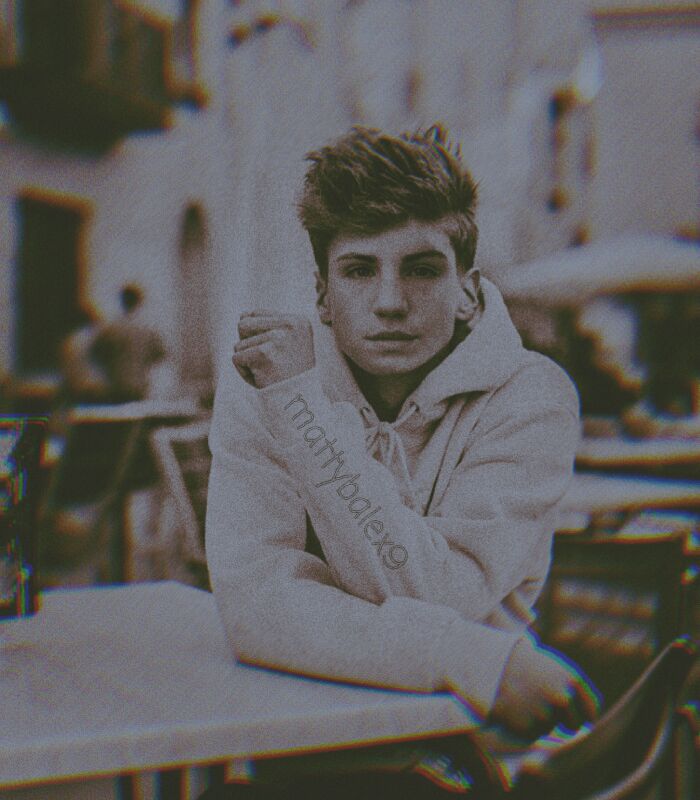 ardvleanx9's tweet photo. You there don't forget tell me what do you think? with my editing... https://t.co/m4Oyo5LmKK