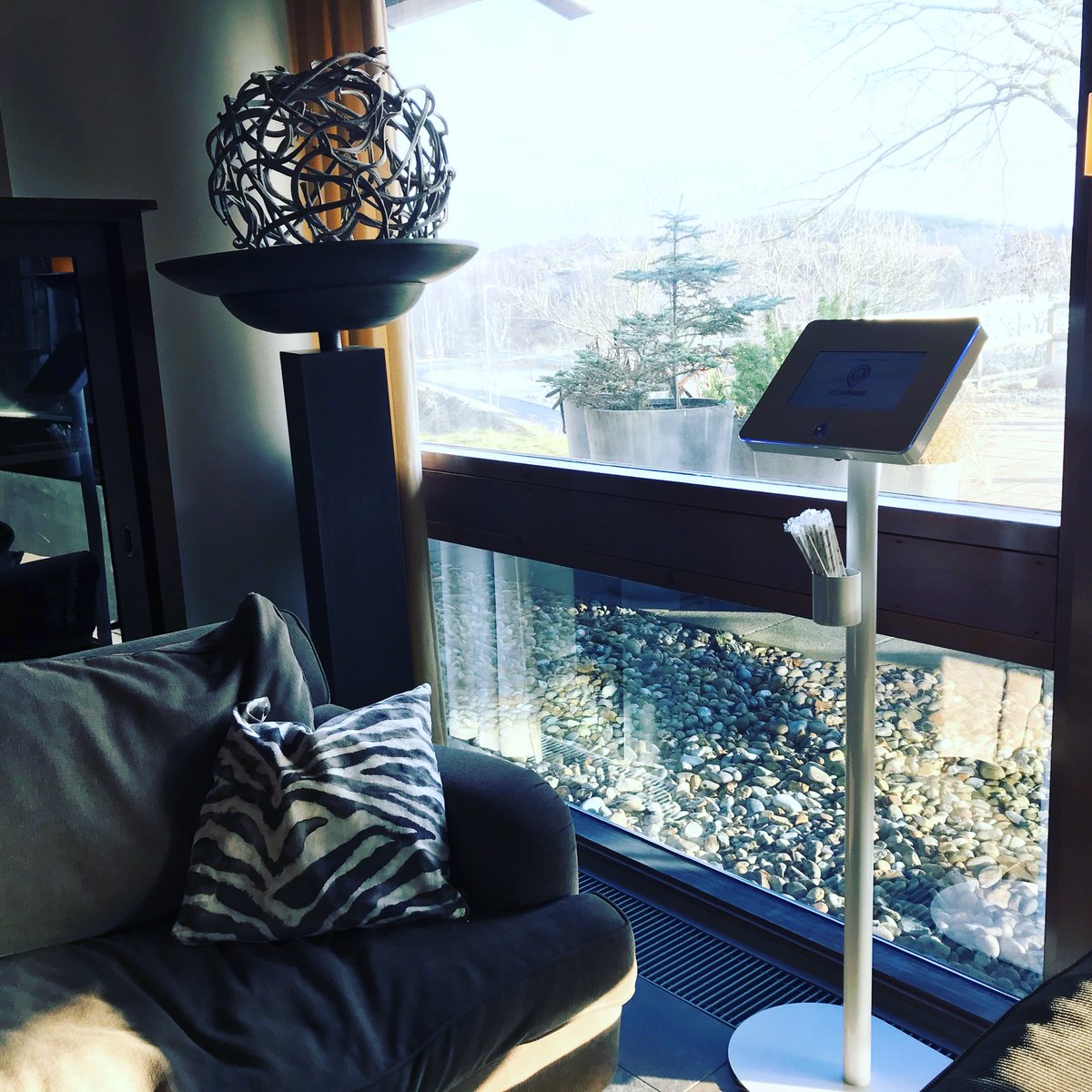 BlowpointAB's tweet photo. Arken Hotel &amp; Art Garden Spa,  som även är med i Svenska Möten, erbjuder nu Blowpoint på sitt fina hotell. Härligt samhällsansvar. Ett föredöme👌🏻 #ArkenHotel #Blowpoint #Alkomätare #SvenskaMöten https://t.co/qvWWeG7LGF
