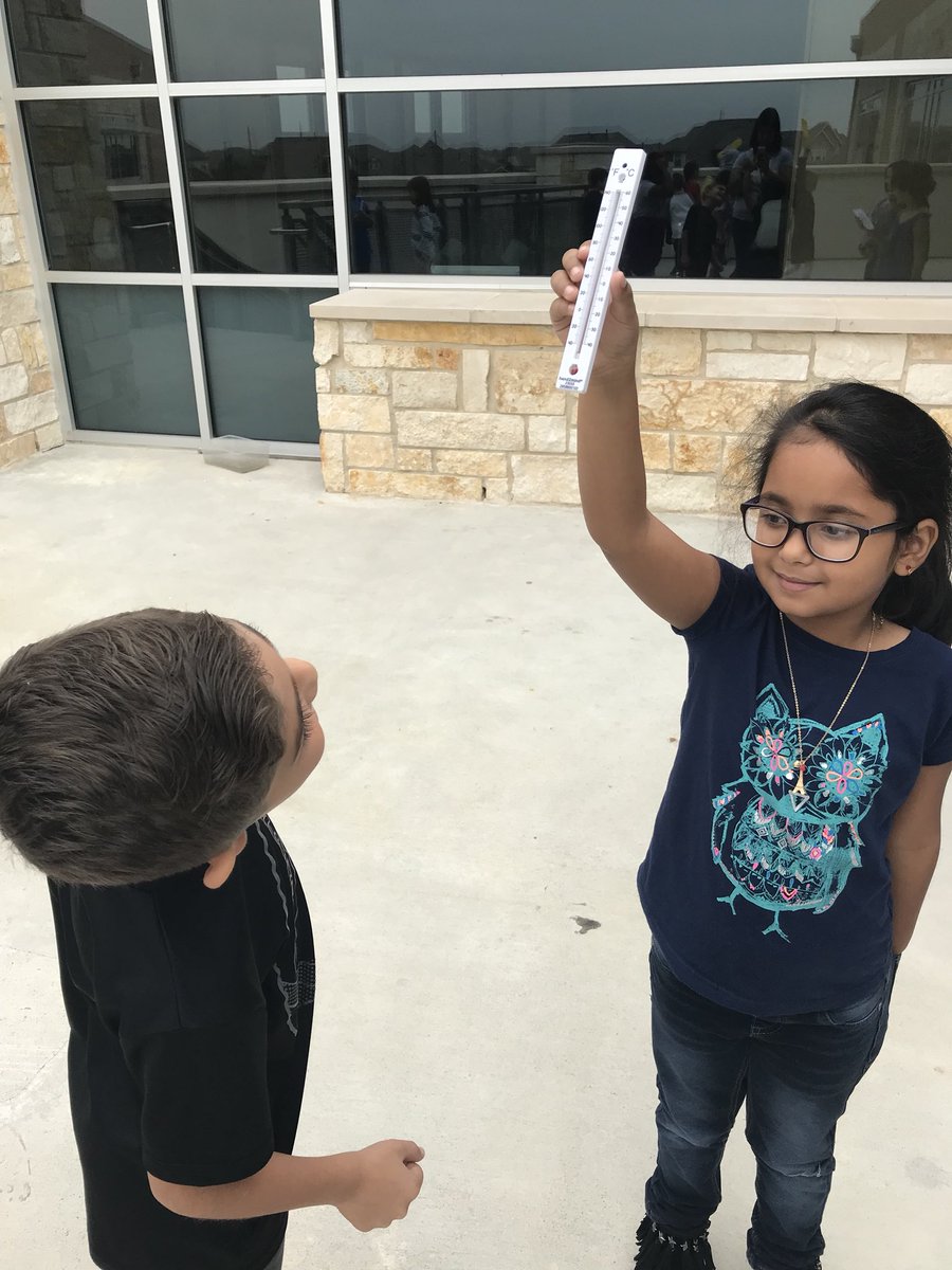 WolfkillsPups's tweet photo. Reading our thermometers outside. #coldorhot #ScienceMatters #2ndgradeteacher https://t.co/I9efeJAGfD