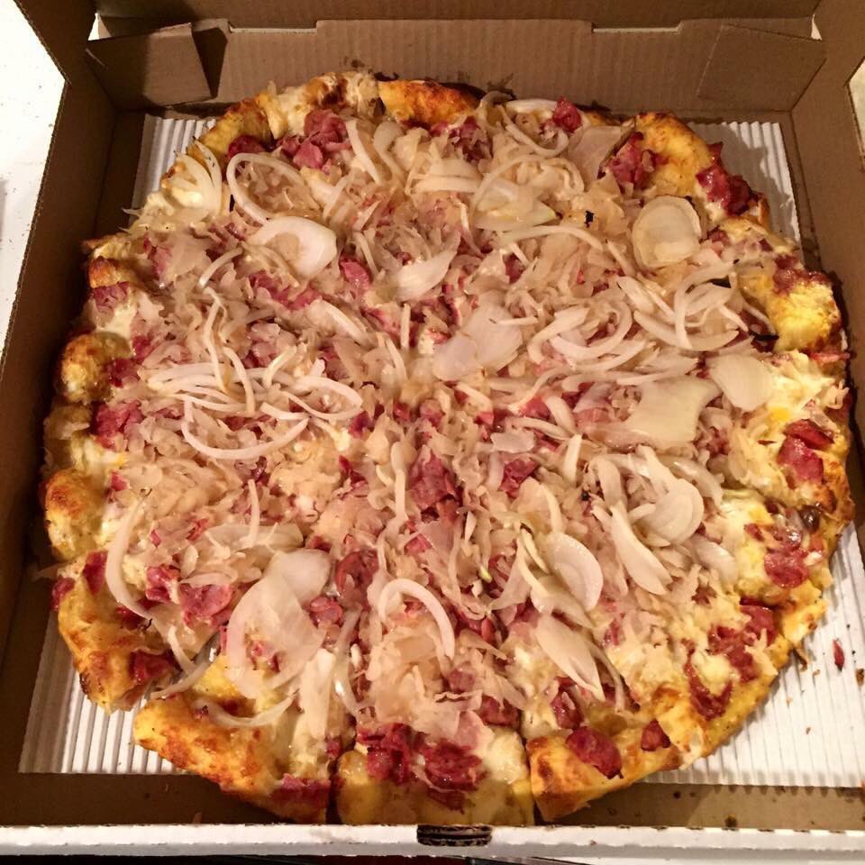 matthewhaugen's tweet photo. Happy #NationalPizzaDay! Here's to the best pizza ever, the #Shotsy from Fazzari's Finest 🍕🍕🍕 https://t.co/Rk97va1B89