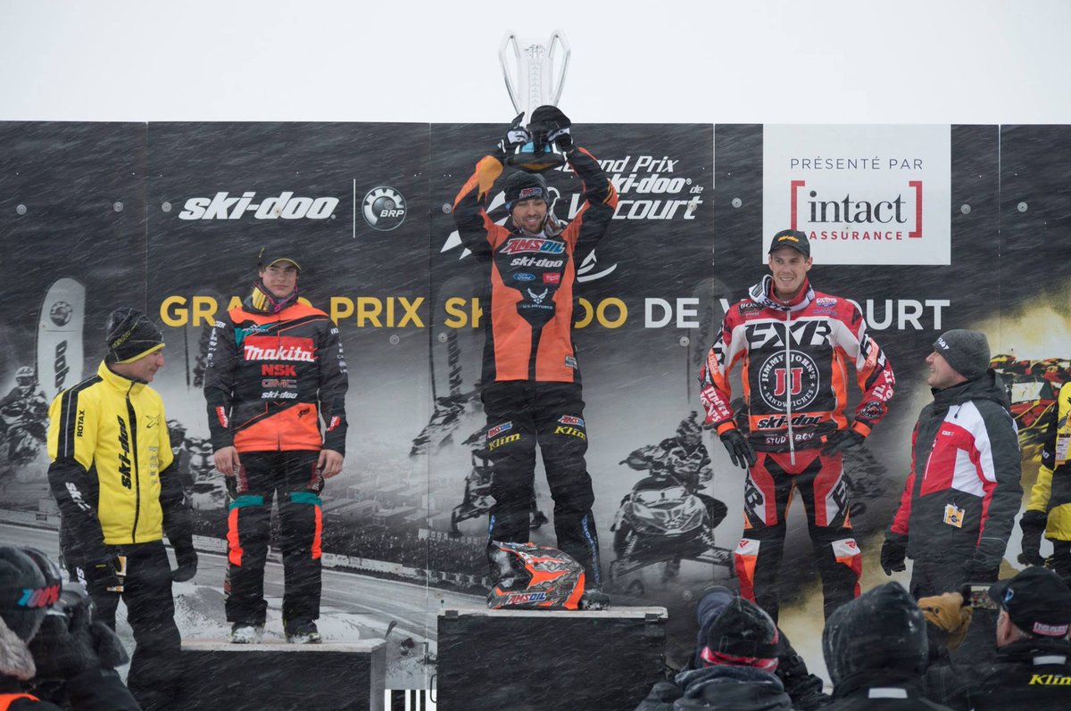 Comme une course de #motoneige, concevoir un trophée fait vivre toute une gamme d'émotions. Les designers industriels de Soucy vous racontent comment ils ont vécu la conception du #trophée du <a href="/GPSValcourt/">Grand Prix Valcourt</a>! ow.ly/Uubi30iiX1C 
#Powersports #Design #LaVieChezSoucy