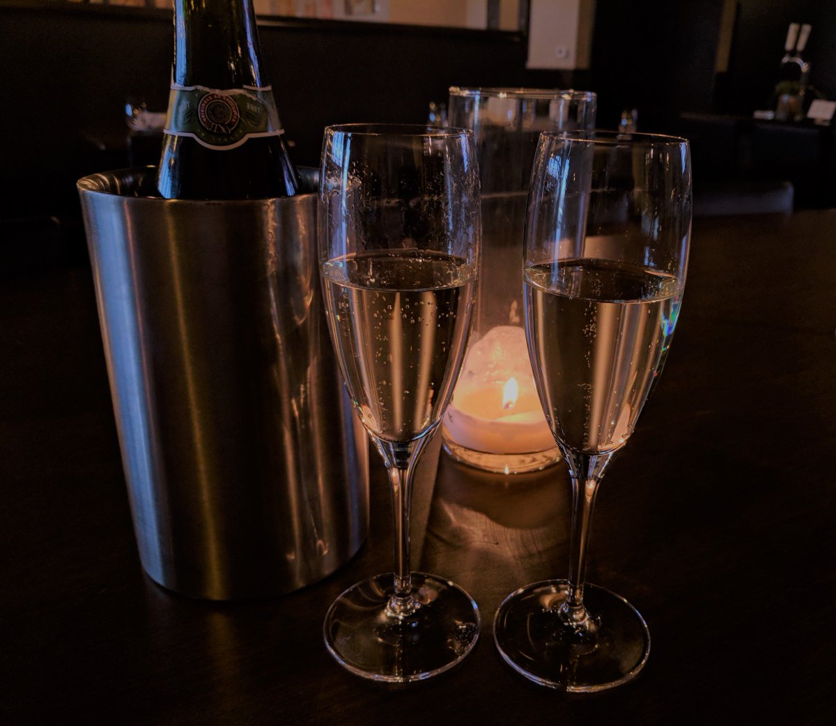 forkcorkgrill's tweet photo. #BubblesMakeItBetter, which is why our #ValentinesMenu wine pairings start with this beautiful Spumante. It has a fine, lively mousse and a palate of ripe pear and vanilla. #PerfectStart #4CourseMenu https://t.co/cKUm0gmohC #JustAFewSpotsLeft #Don'tMissOut https://t.co/HxRX1rlM3v