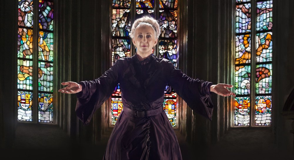 Hoera, er komen vijf extra voorstellingen van Under De Toer: Marijke Muoi in de Grote Kerk te Leeuwarden! Kaartverkoop start aanstaande maandag om 14.00 uur bij <a href="/SsbDeHarmonie/">De Harmonie</a> (harmonie.nl)