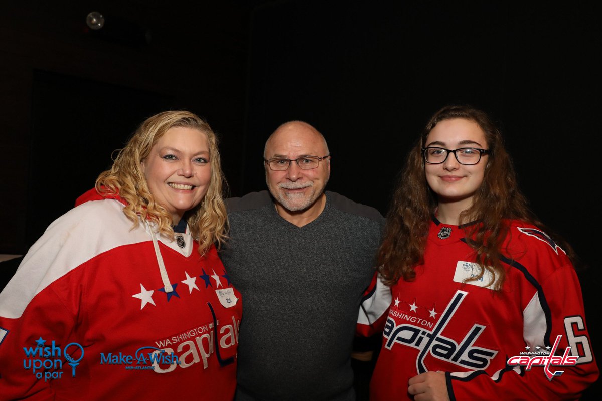 WishMidAtlantic's tweet photo. Thank you Coach Trotz for coming out to #WishUponAPar! @Capitals @CapitalsPR https://t.co/5CqeBxTrrP