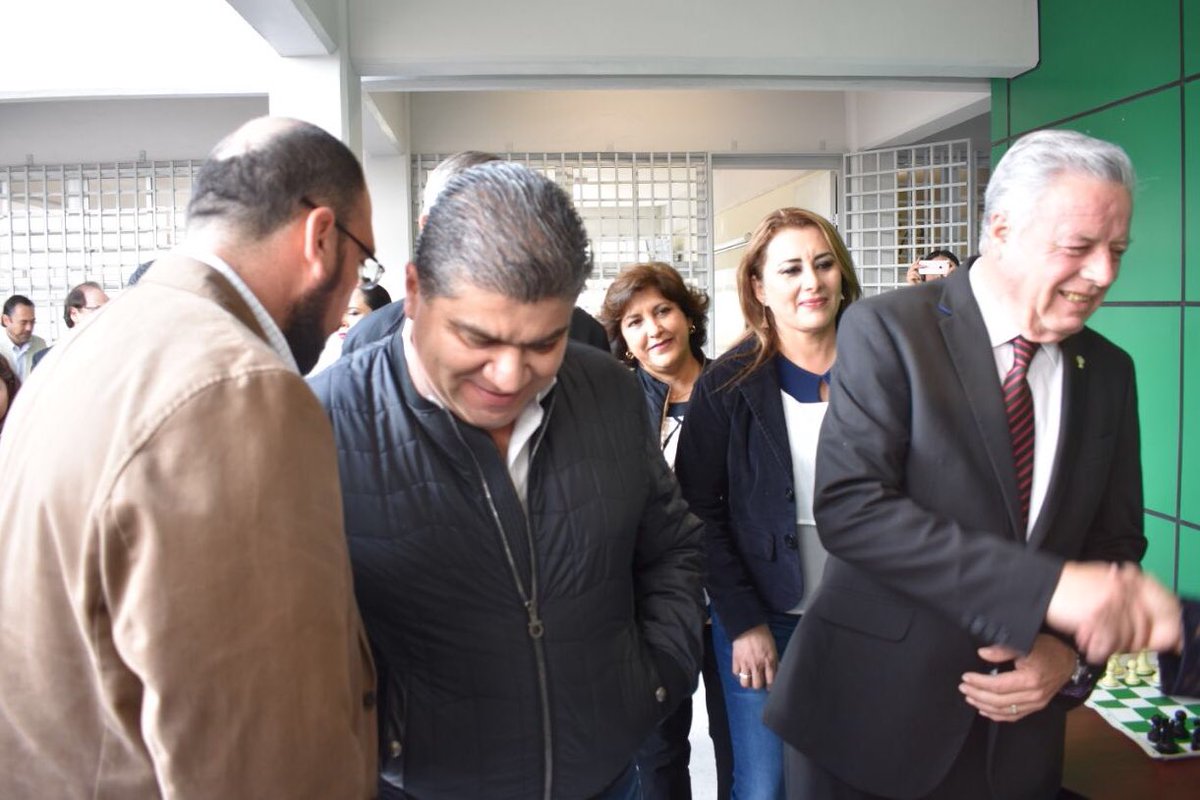 Con una inversión de más de 14 mdp, hace unos momentos el Gobernador Miguel Angel Riquelme Solis 
inauguró el nuevo #CECyTE  Plantel La Jabonera en #Torreón.
Todo esto es posible gracias al trabajo y esfuerzo del Gobierno del Estado De Coahuila. #FuerteCoahuilaEs!