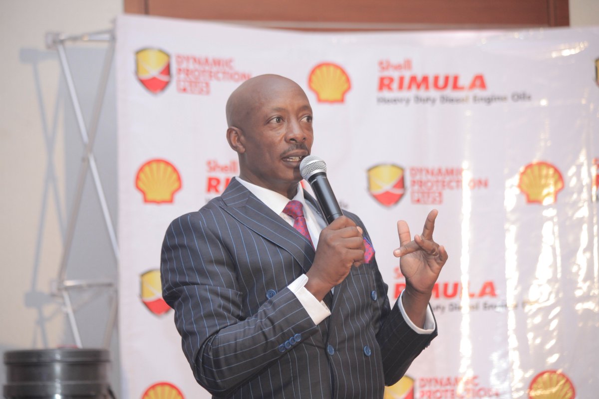 vivoenergykenya's tweet photo. When the Emcee doubles up as a comedian....it's all hearty smiles at the launch of Shell Rimula R6 LM with #DynamicProtectionPlus Technology. https://t.co/WIyTjyLpz3