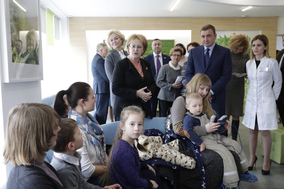 Алексей #Дюмин: Проект #Бережливаяполиклиника–это не просто ремонт медучреждений. Это принципиально новый подход ко всему процессу организации работы. Главная цель – повысить доступность и качество медицинской помощи. Сохранить время и нервы пациента, избавить его от очередей.