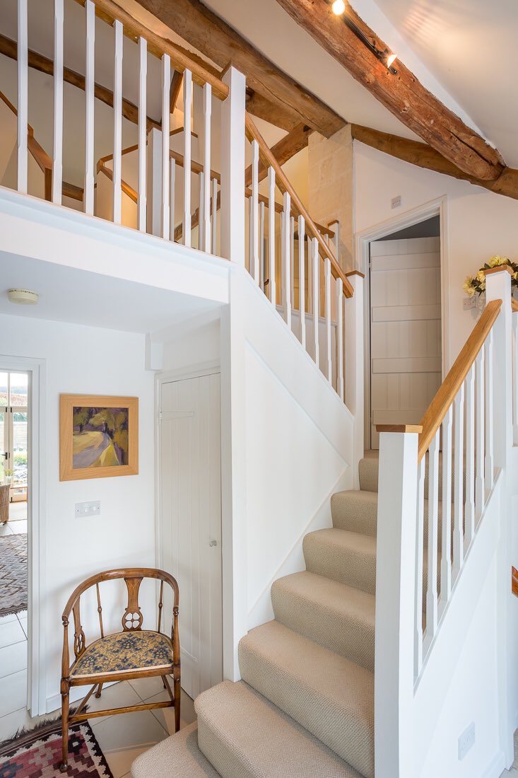 Lightfall_Photo's tweet photo. Privileged to shoot this stunning Barn this week. #property #photography #estateagents https://t.co/djcTYSSrfy