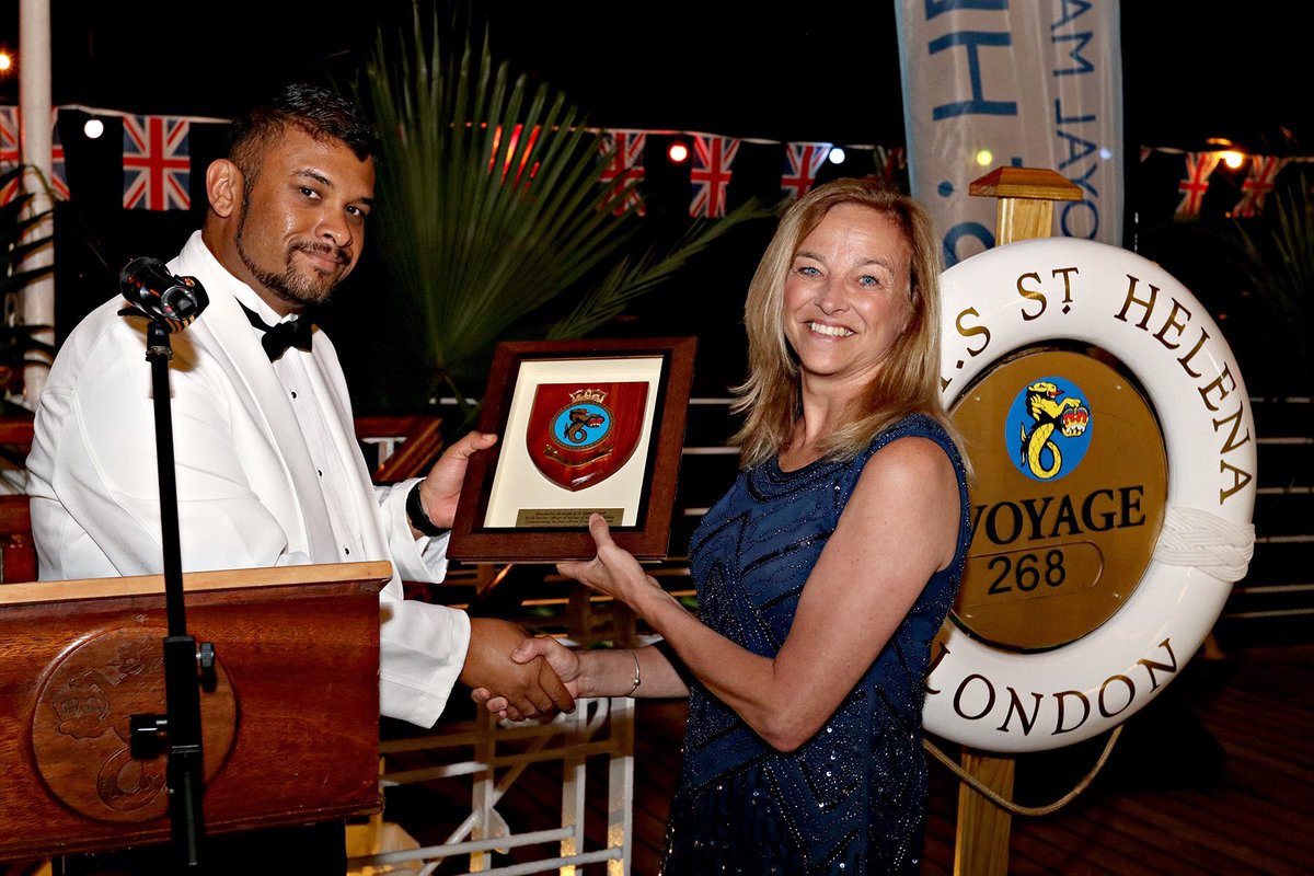 lisahonan07's tweet image. All aboard for the last time. #RMSStHelena