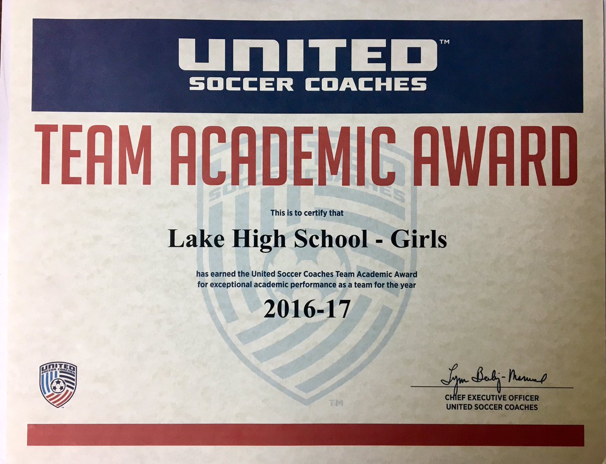 LHSCoachSears's tweet photo. Congratulations girls! Your hard work in the classroom doesn't go unnoticed. You earned this National Team Academic Award and should be proud of your efforts! #Back2Backyears #greatatlake https://t.co/WpeSA6FgRr