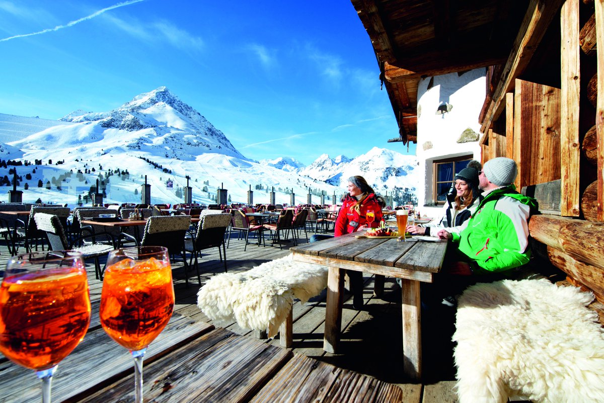 Innsbruck Tourismさんのツイート Tgif Two Aperol Spritz Please The Dorfstadl At Kuhtai Offers A Perfect Panorama Terrace Surrounded By The Impressive Mountain World Of Tyrol Cheers Myinnsbruck Weekend Kuhtai Skiing