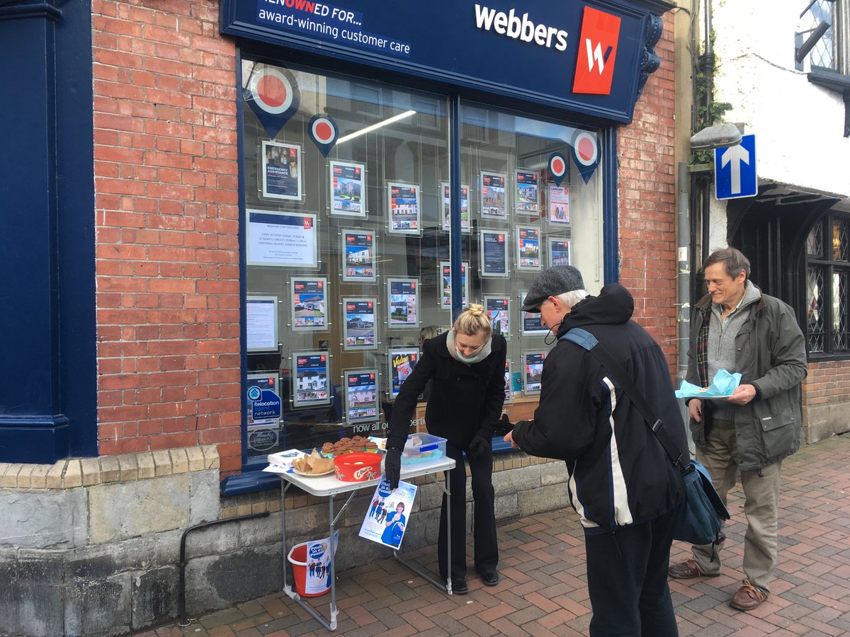 Selling cakes for the <a href="/NDevonHospice/">North Devon Hospice</a> in our Torrington Office today, its cold but for such a worthy charity! #PitchInAPound